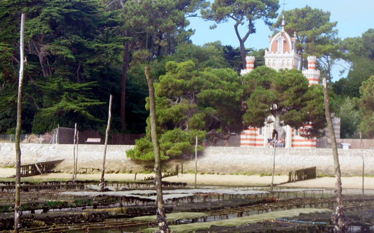 Chapelle de la Villa Algerienne en bord de bassin d'arcachon